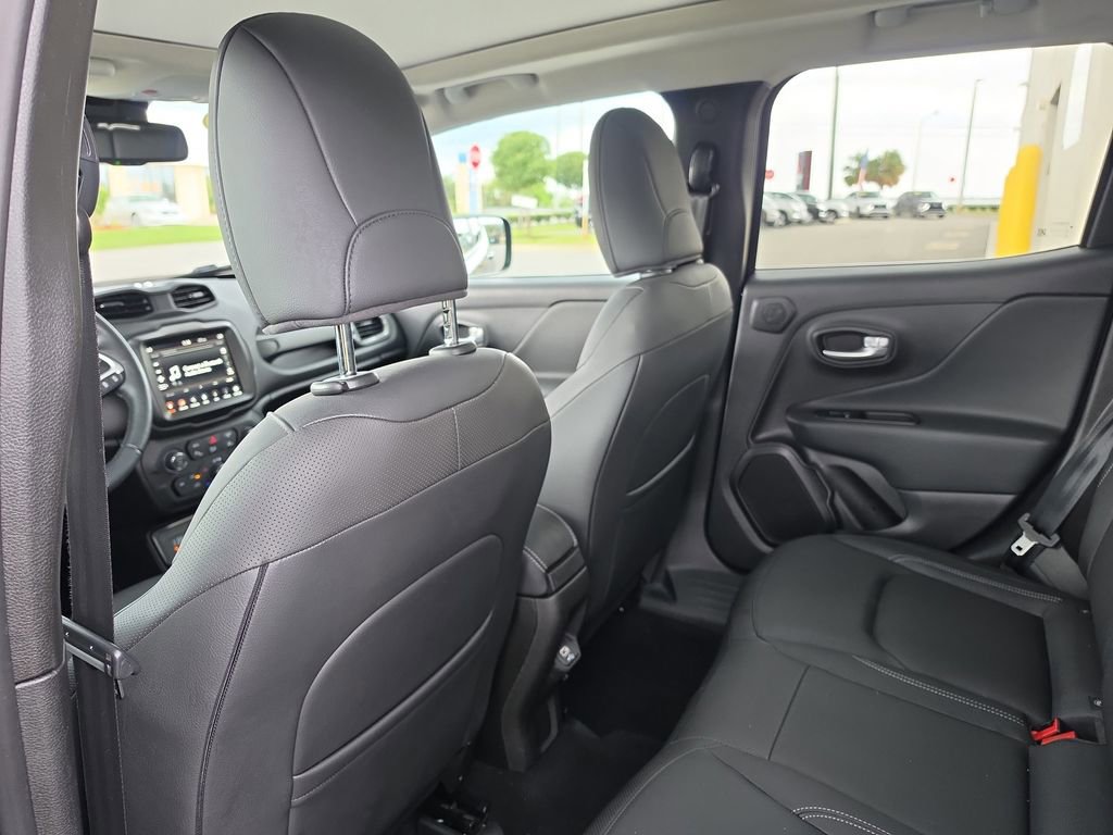 Used 2023 Jeep Renegade Limited w/ Sun/Sound Group AWD/4WD image 10