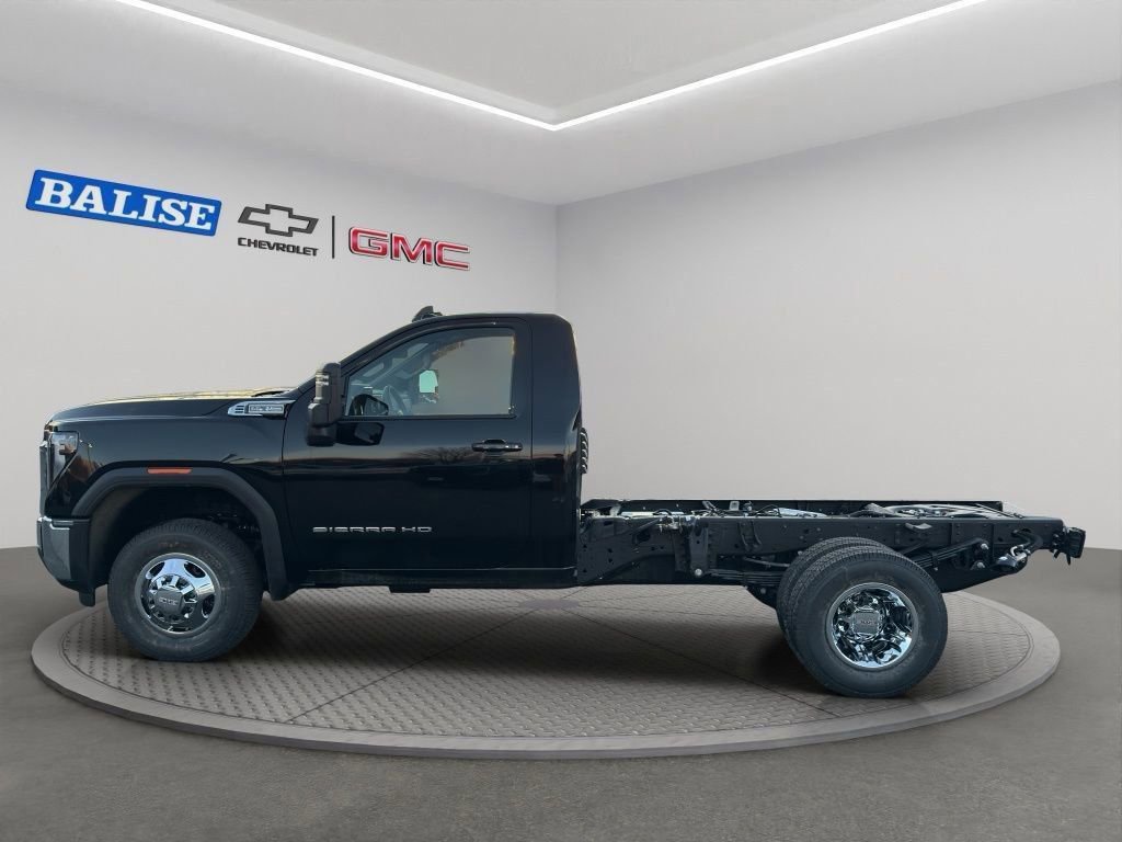 New 2026 GMC Sierra 3500 SLE w/ SLE Convenience Package image 9
