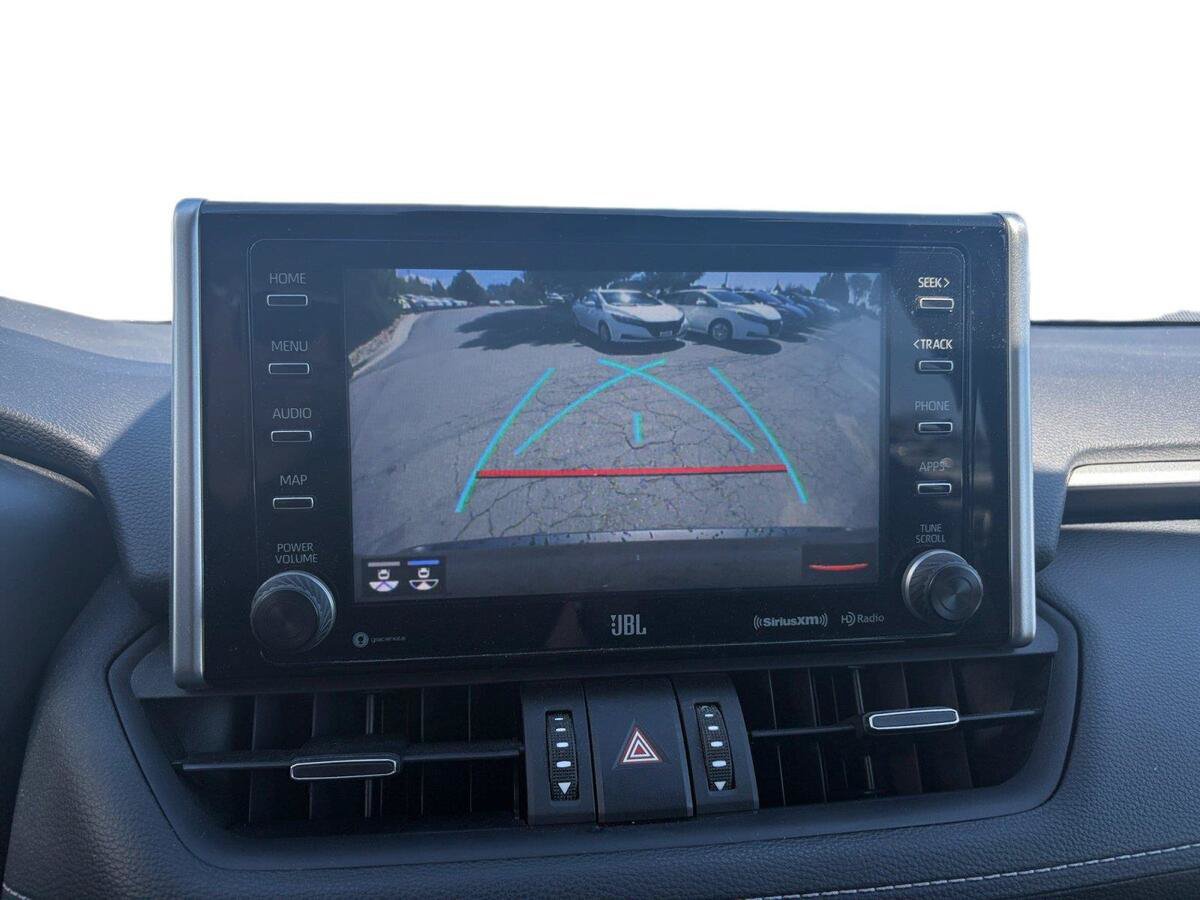 Used 2021 Toyota RAV4 XLE Premium AWD/4WD image 20
