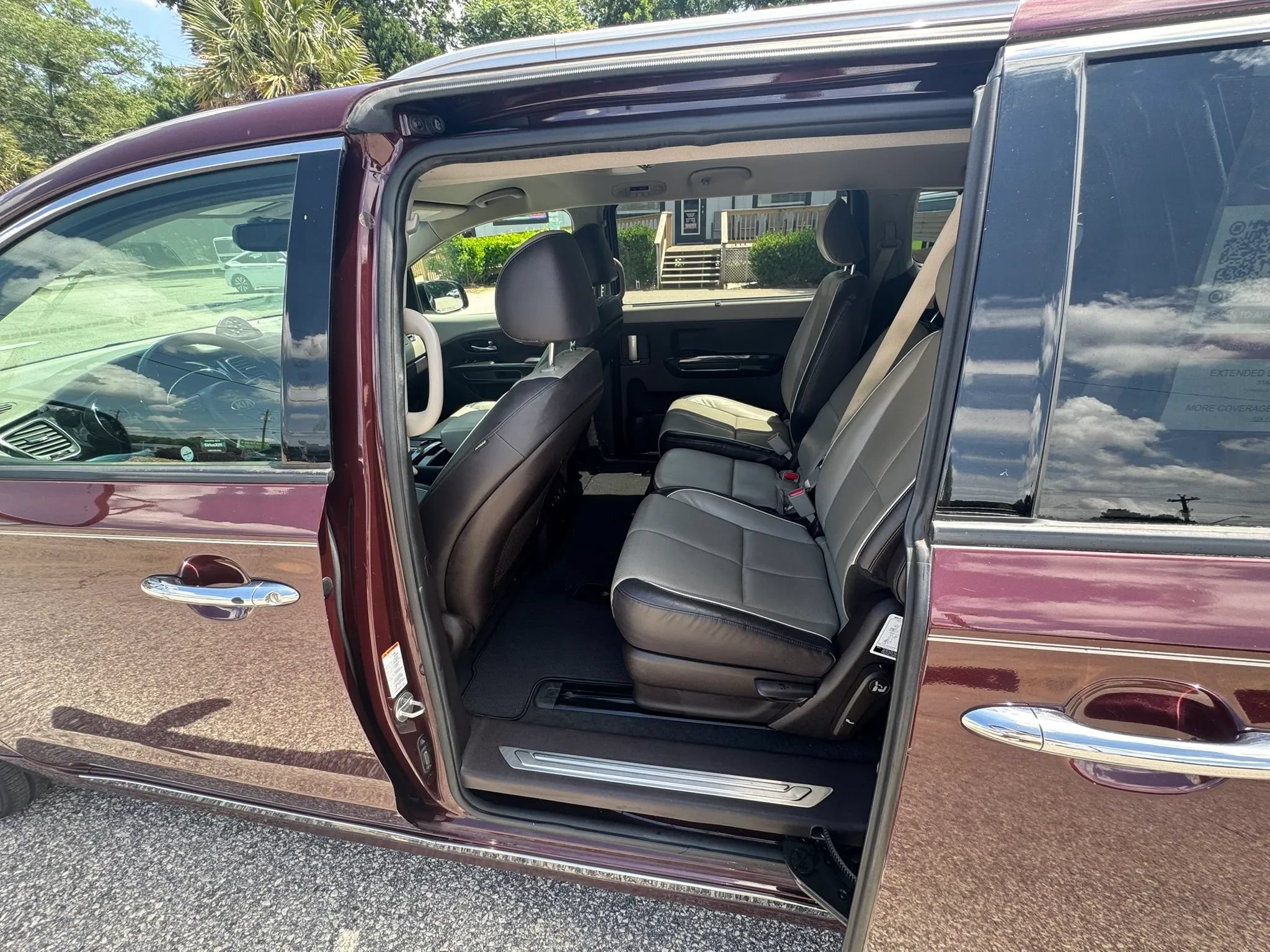 Used 2018 Kia Sedona SX Limited FWD image 21