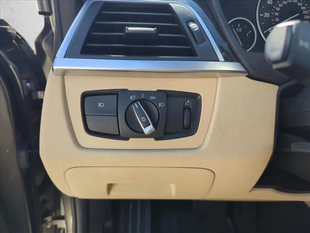 Used 2018 BMW 330i Sedan RWD image 29
