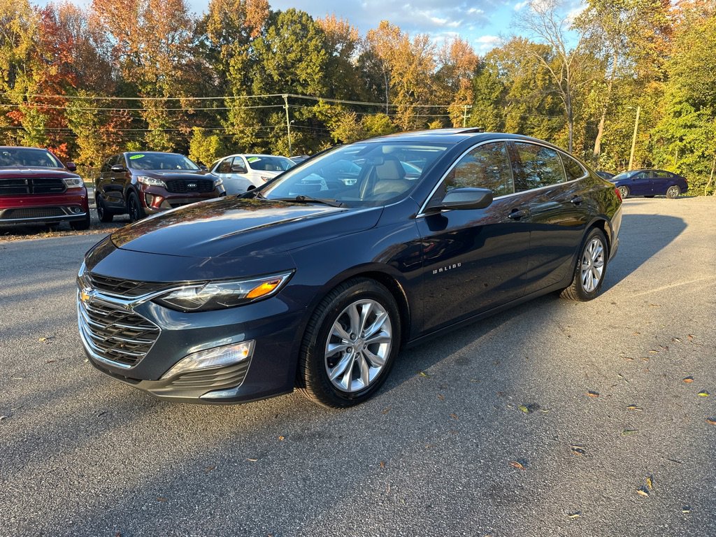 Used 2021 Chevrolet Malibu LT image 2