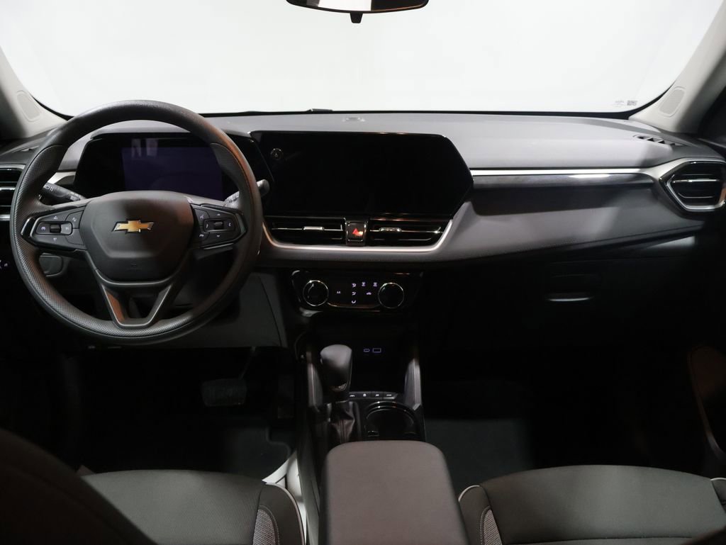 Used 2025 Chevrolet TrailBlazer LT image 17
