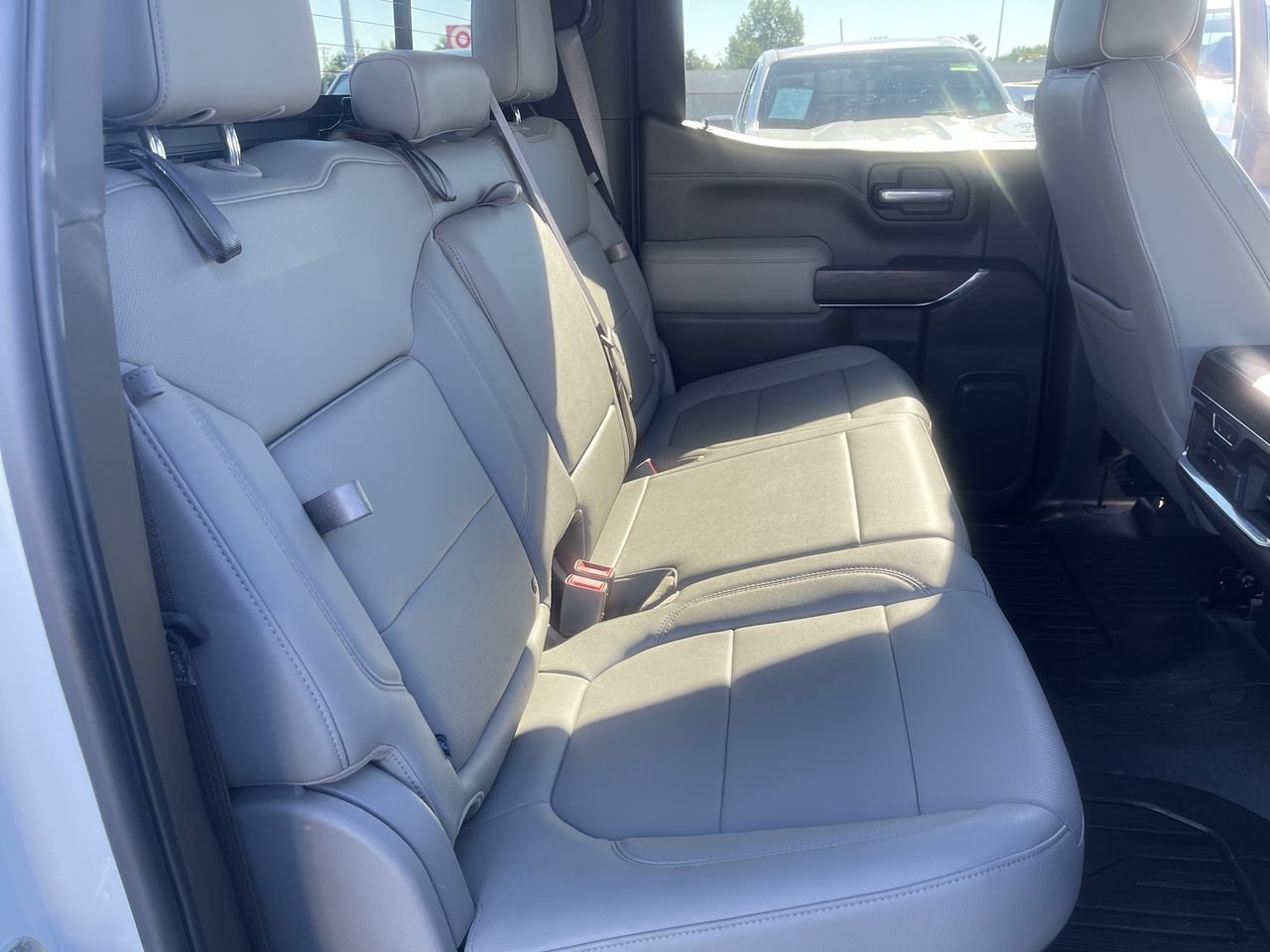 Used 2021 GMC Sierra 1500 SLT w/ SLT Premium Plus Package AWD/4WD image 28