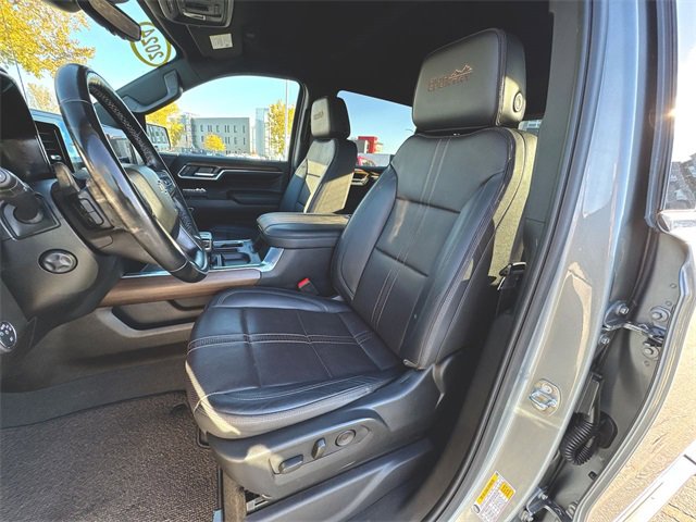 Used 2024 Chevrolet Silverado 1500 High Country w/ Technology Package image 19