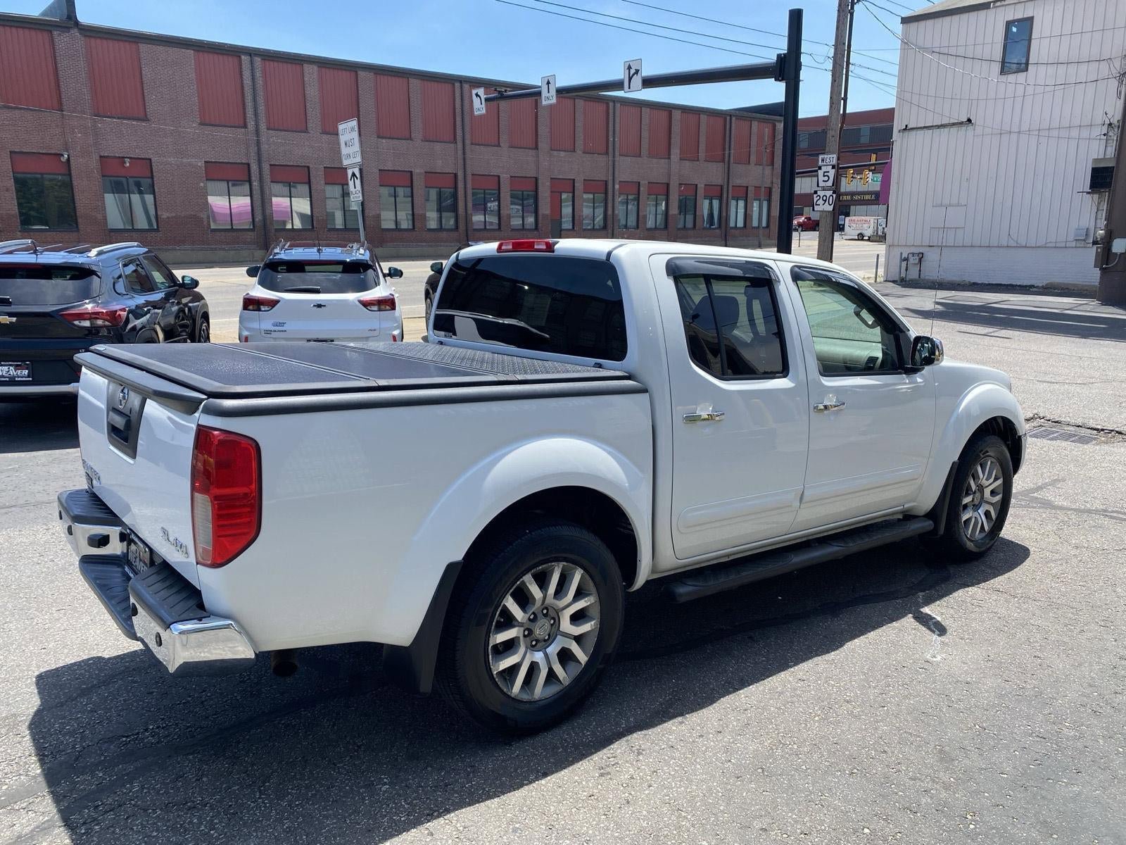 Used 2013 Nissan Frontier SL w/ Moonroof Pkg AWD/4WD image 7