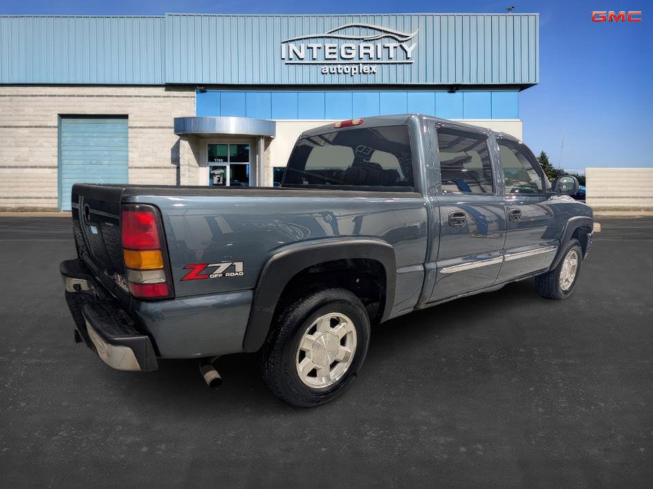Used 2006 GMC Sierra 1500 SLE w/ Onstar Plus Package image 3