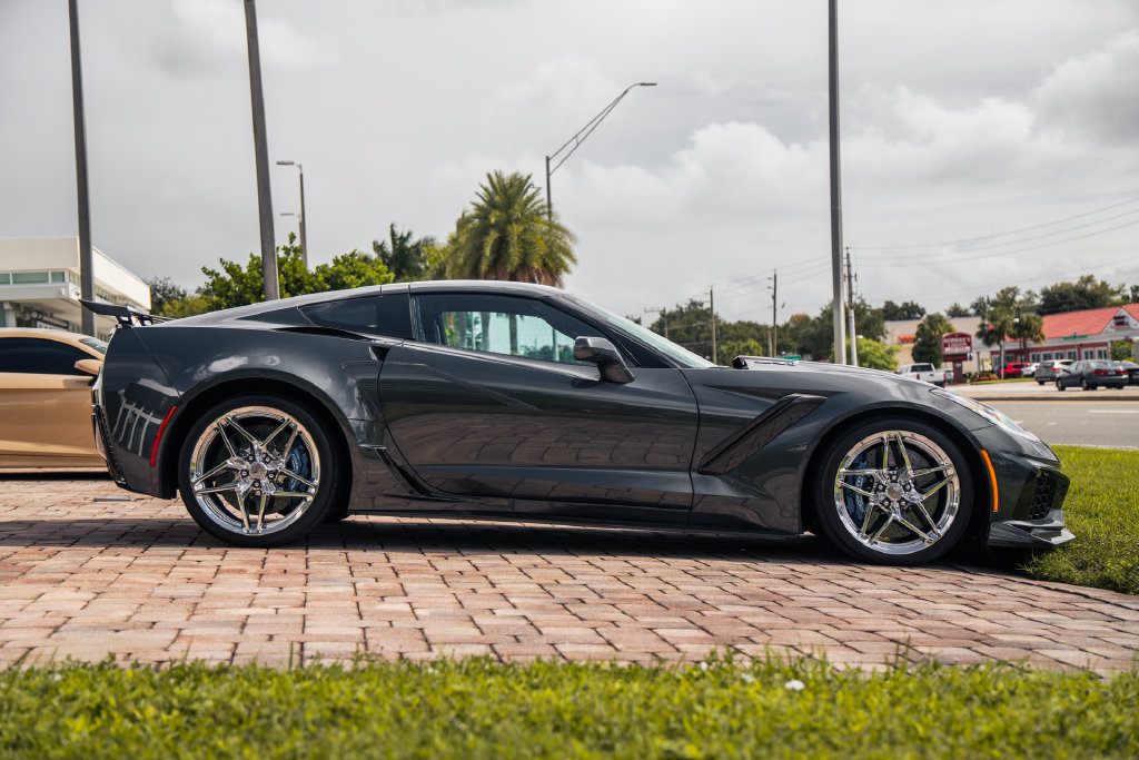 Used 2019 Chevrolet Corvette ZR1 RWD image 6