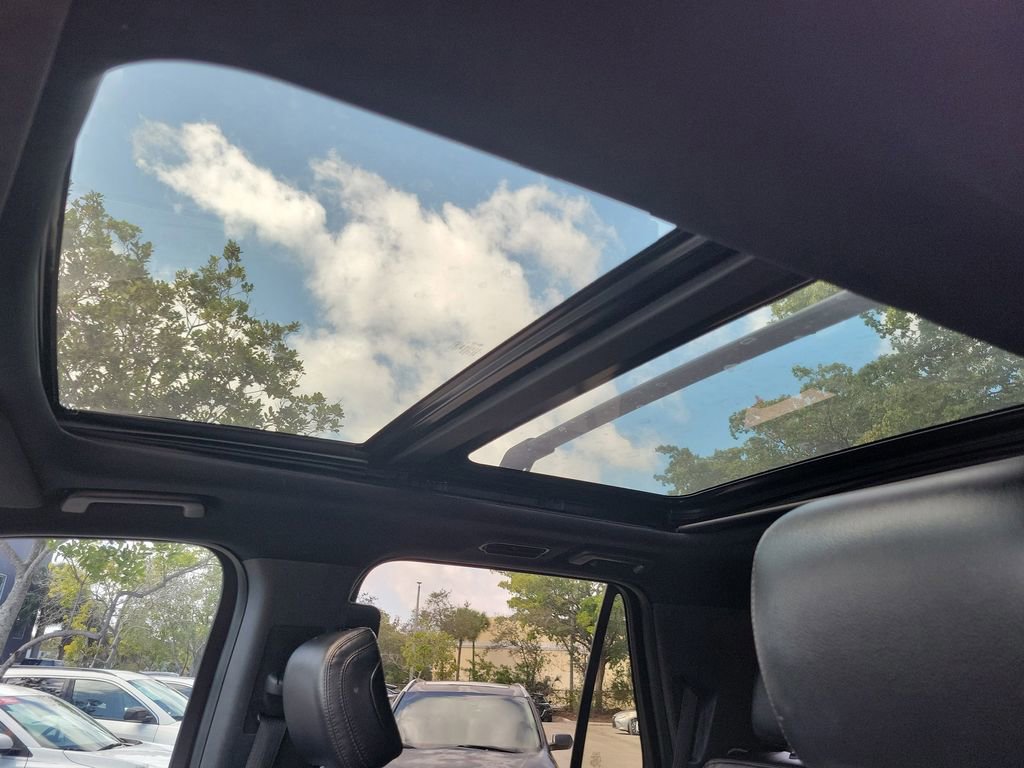 Used 2018 Ford Expedition Limited w/ Equipment Group 302A image 27