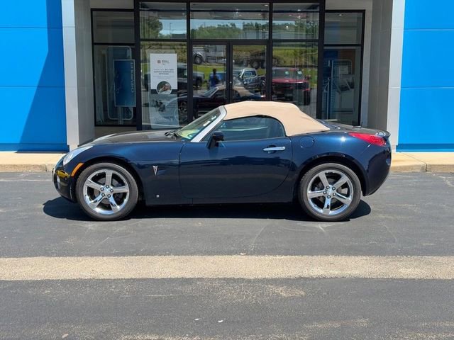 Used 2007 Pontiac Solstice Convertible w/ Premium Package