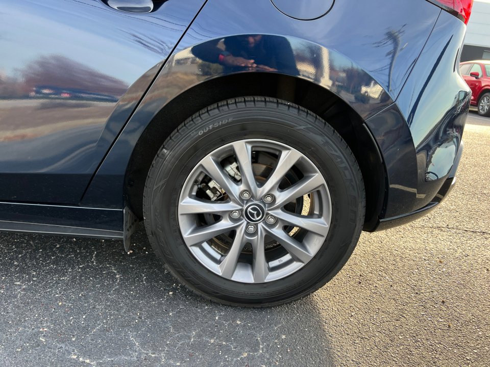 Certified 2022 MAZDA MAZDA3 s image 22