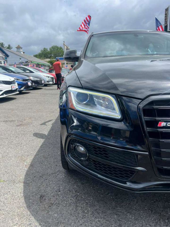 Used 2016 Audi SQ5 Premium Plus w/ Technology Package AWD/4WD image 2