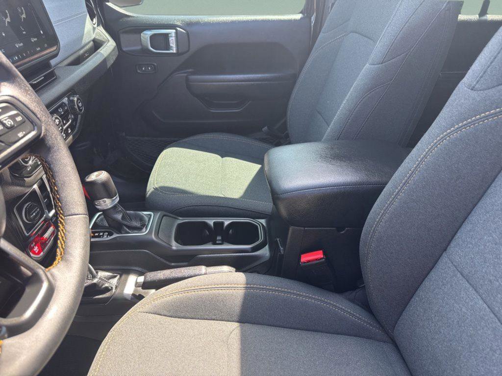 Used 2024 Jeep Wrangler Willys image 19