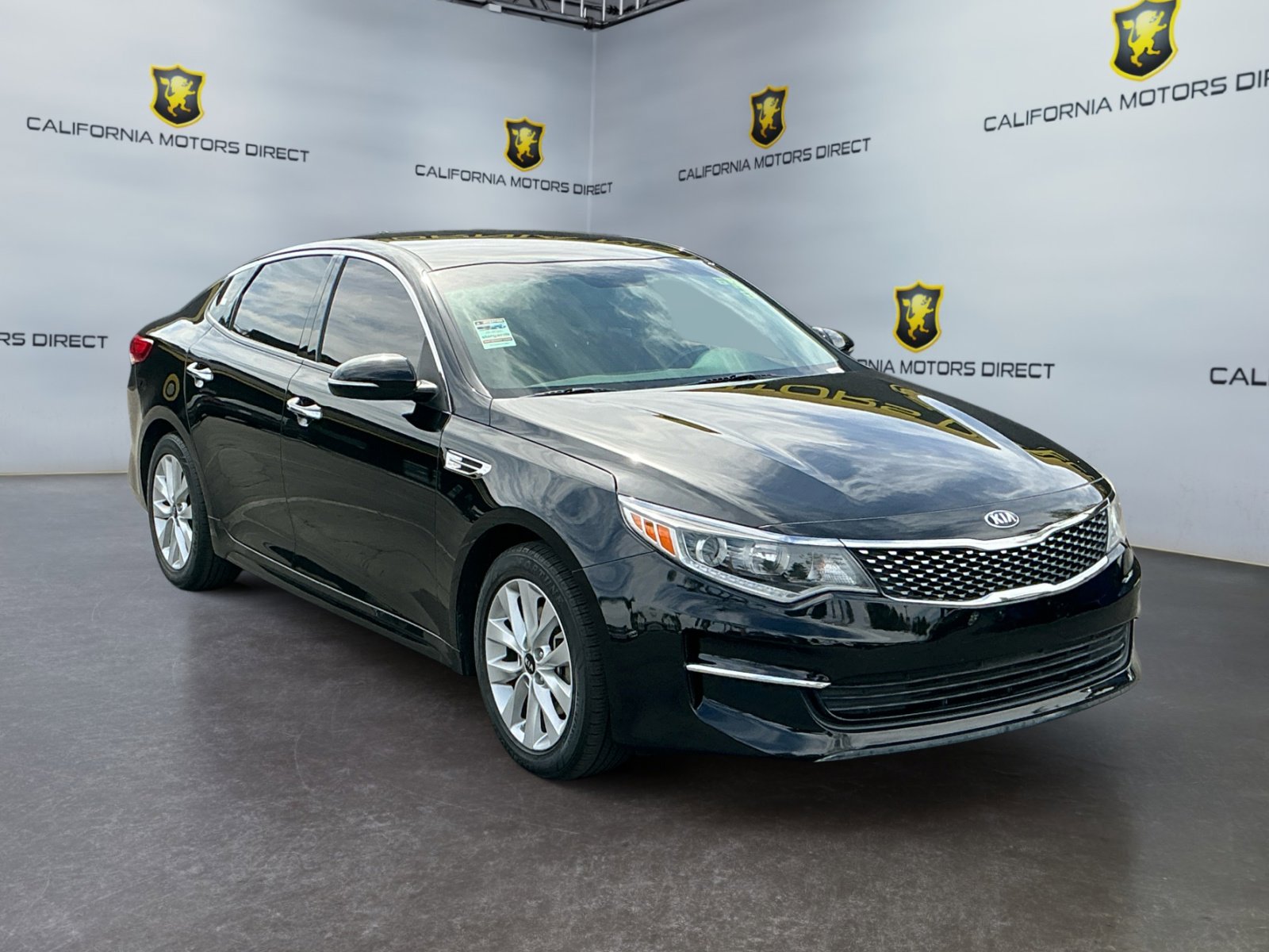 Used 2018 Kia Optima EX image 7