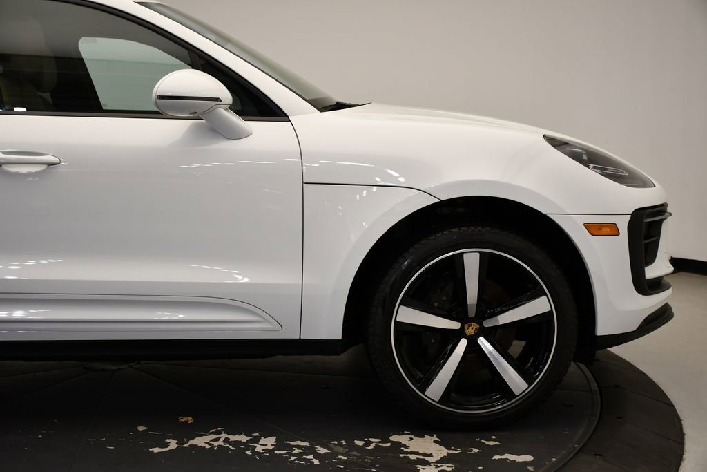 Used 2022 Porsche Macan image 15