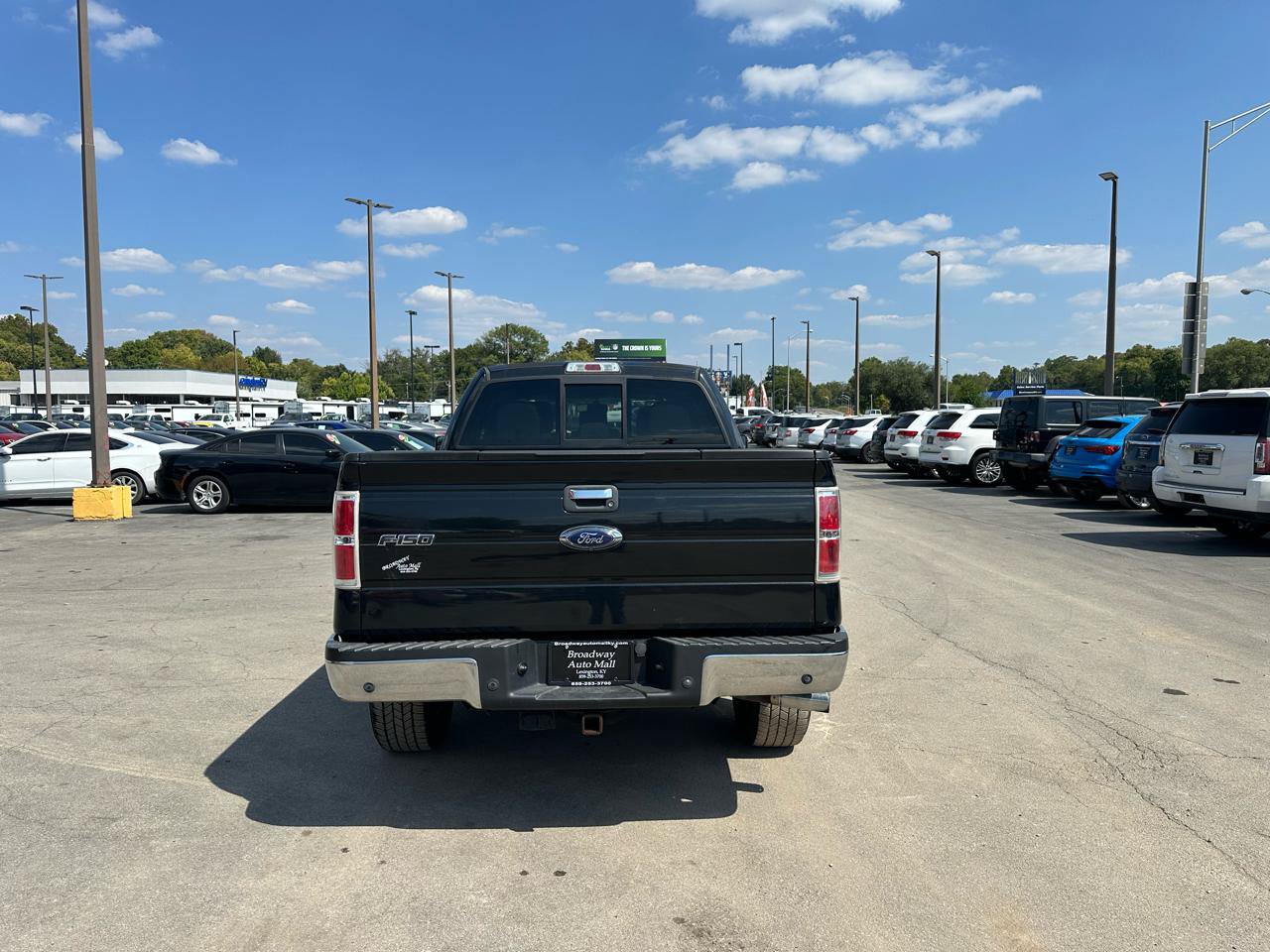 Used 2014 Ford F150 XLT w/ Equipment Group 302A Luxury AWD/4WD image 4
