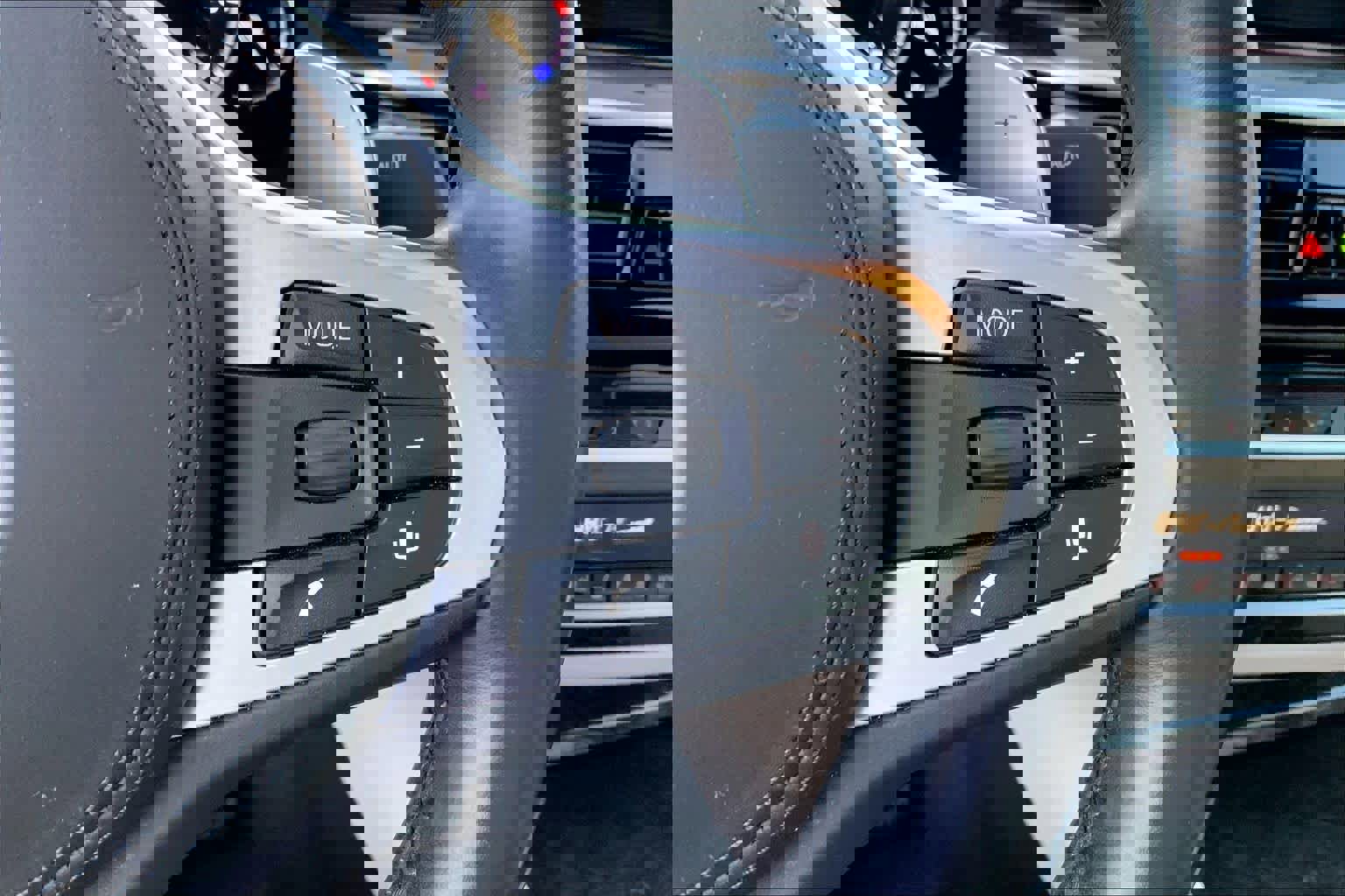 Used 2017 BMW 540i image 25