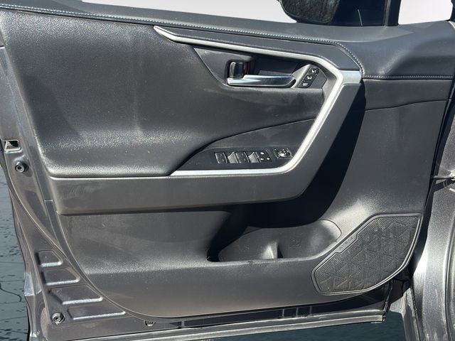 Used 2022 Toyota RAV4 XSE image 20