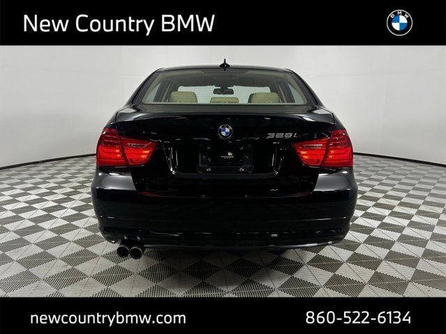Used 2011 BMW 328i xDrive Sedan image 6