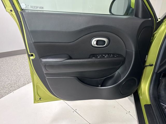 Used 2017 Kia Soul Base image 6