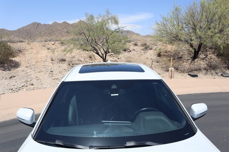Used 2021 BMW 330e w/ Driving Assistance Package RWD image 23