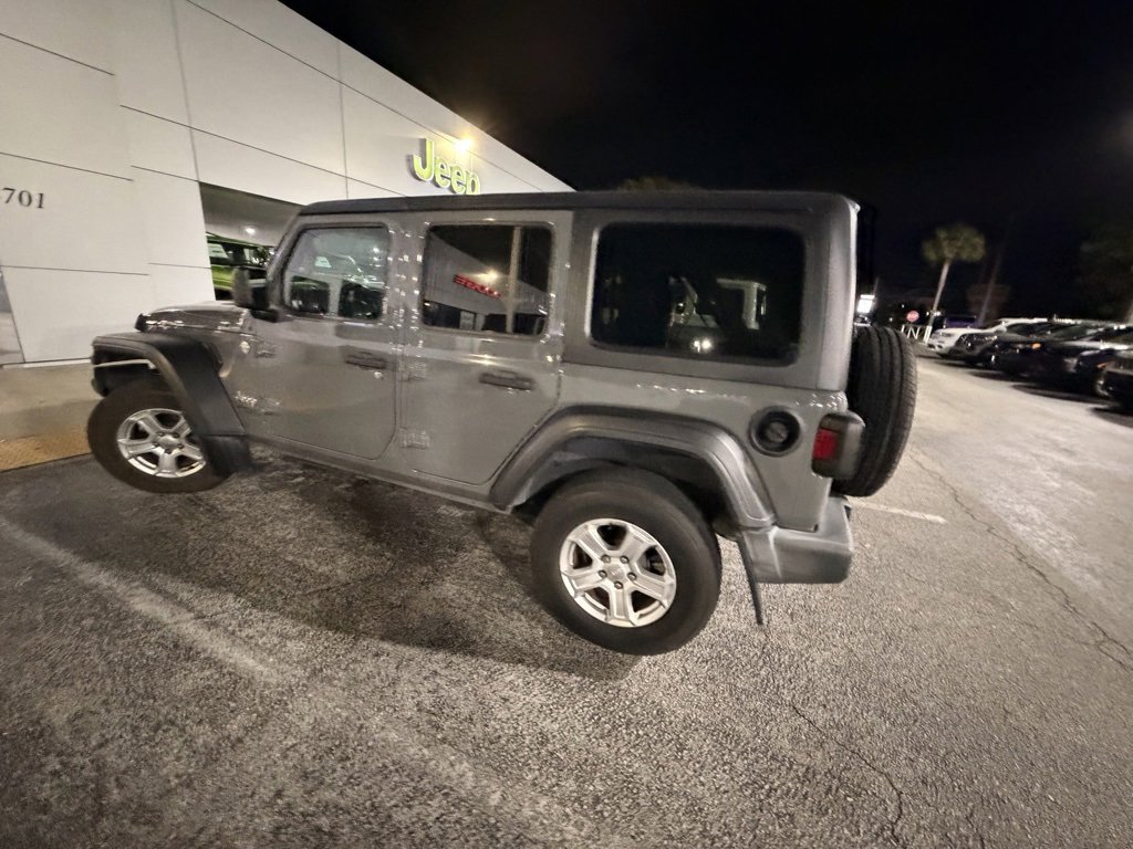 Used 2019 Jeep Wrangler Unlimited Sport S image 3