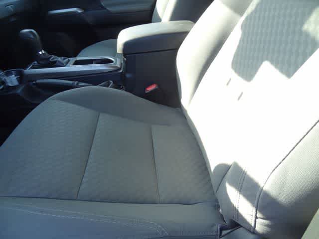 Used 2020 Toyota Tacoma SR5 AWD/4WD image 6