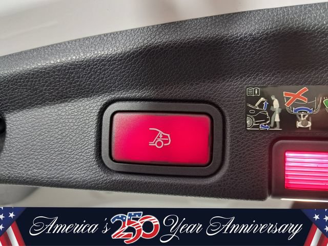 Used 2023 Mercedes-Benz E 450 Cabriolet image 9