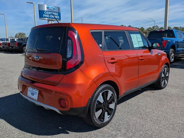 Used 2018 Kia Soul + image 4