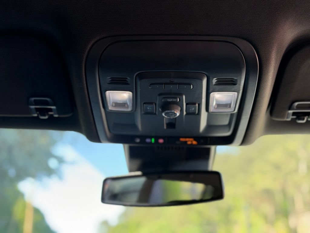 Used 2023 GMC Yukon Denali AWD/4WD image 53