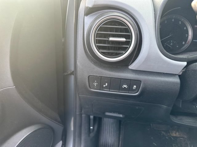 Used 2019 Hyundai Kona SEL AWD/4WD image 15