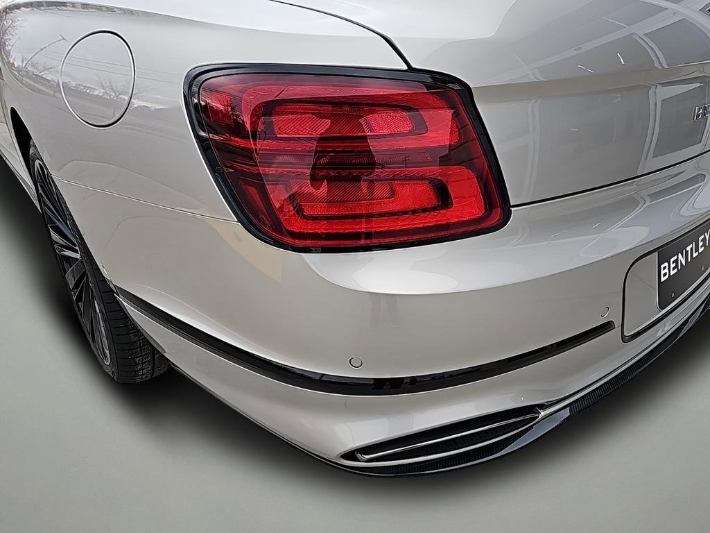 New 2025 Bentley Flying Spur Plug-In Hybrid image 12