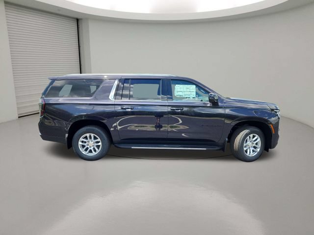 New 2026 Chevrolet Suburban LT w/ Comfort Package AWD/4WD image 8