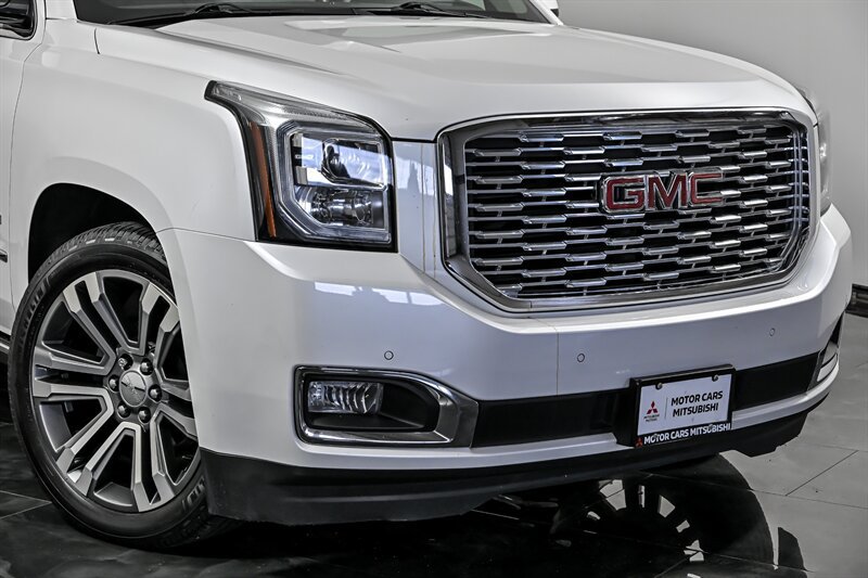 Used 2019 GMC Yukon XL Denali w/ Denali Ultimate Package AWD/4WD image 2