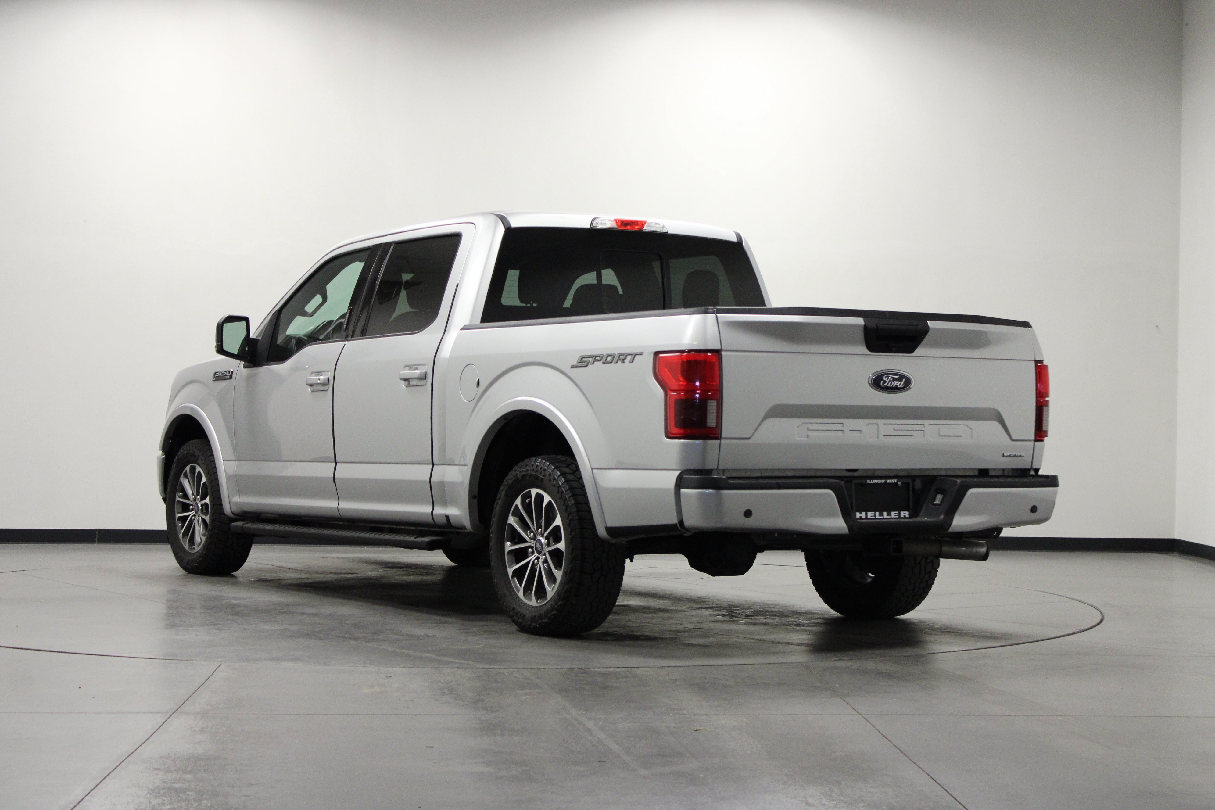 Used 2019 Ford F150 XLT w/ Equipment Group 302A Luxury RWD image 7
