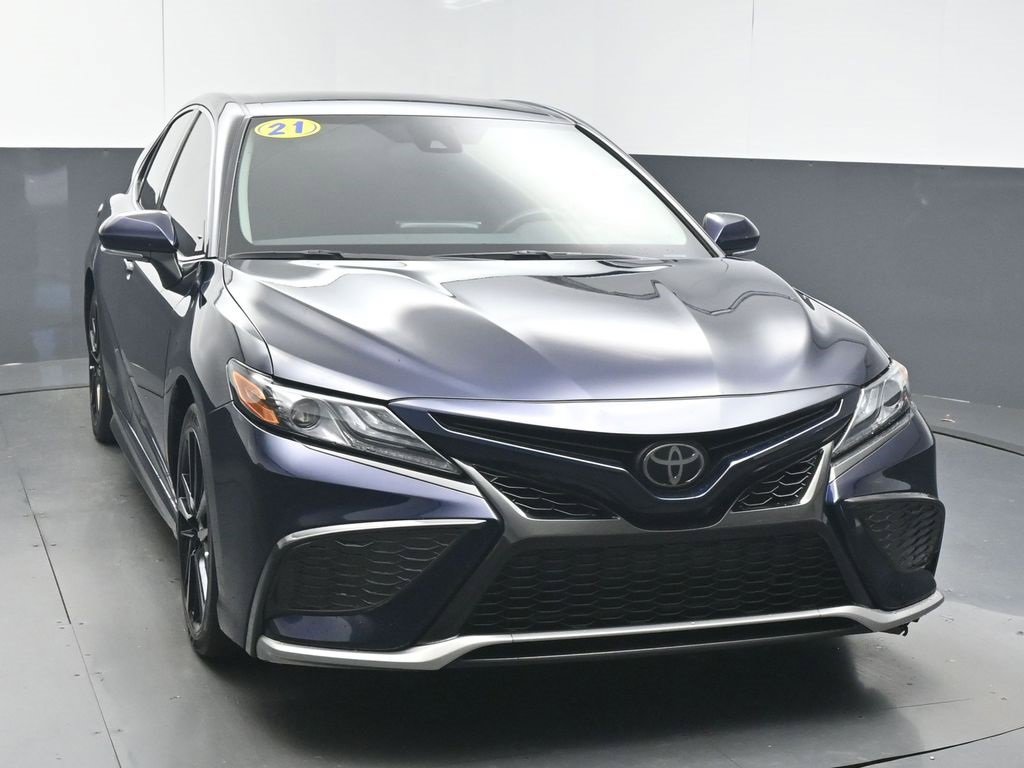 Used 2021 Toyota Camry XSE image 2