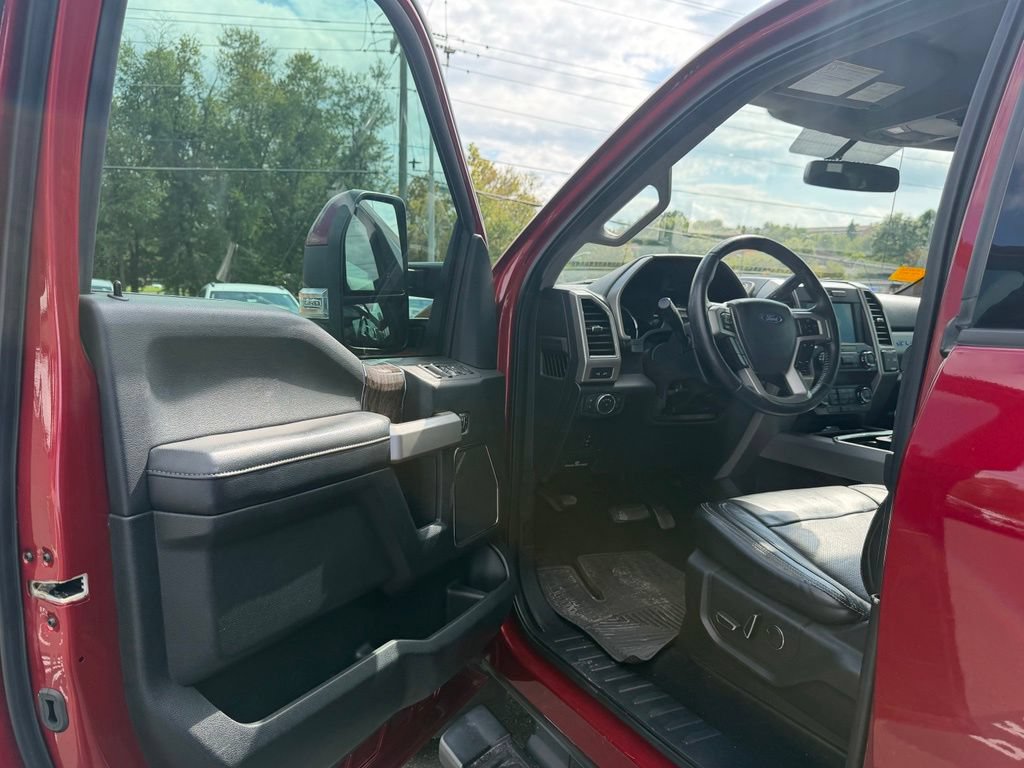 Used 2019 Ford F250 Lariat w/ Lariat Value Package AWD/4WD image 10