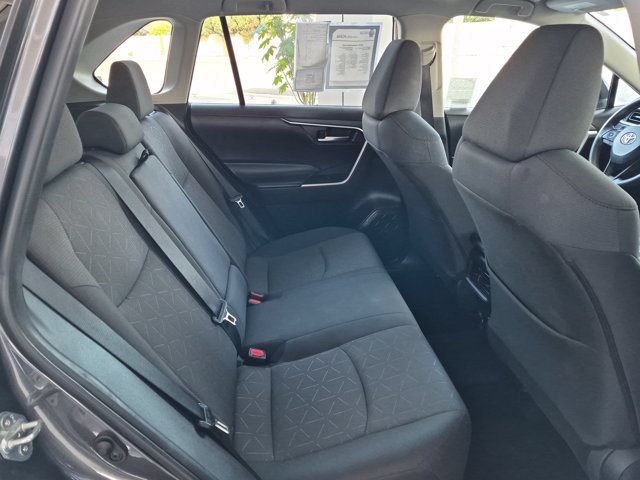 Used 2024 Toyota RAV4 XLE AWD/4WD image 7