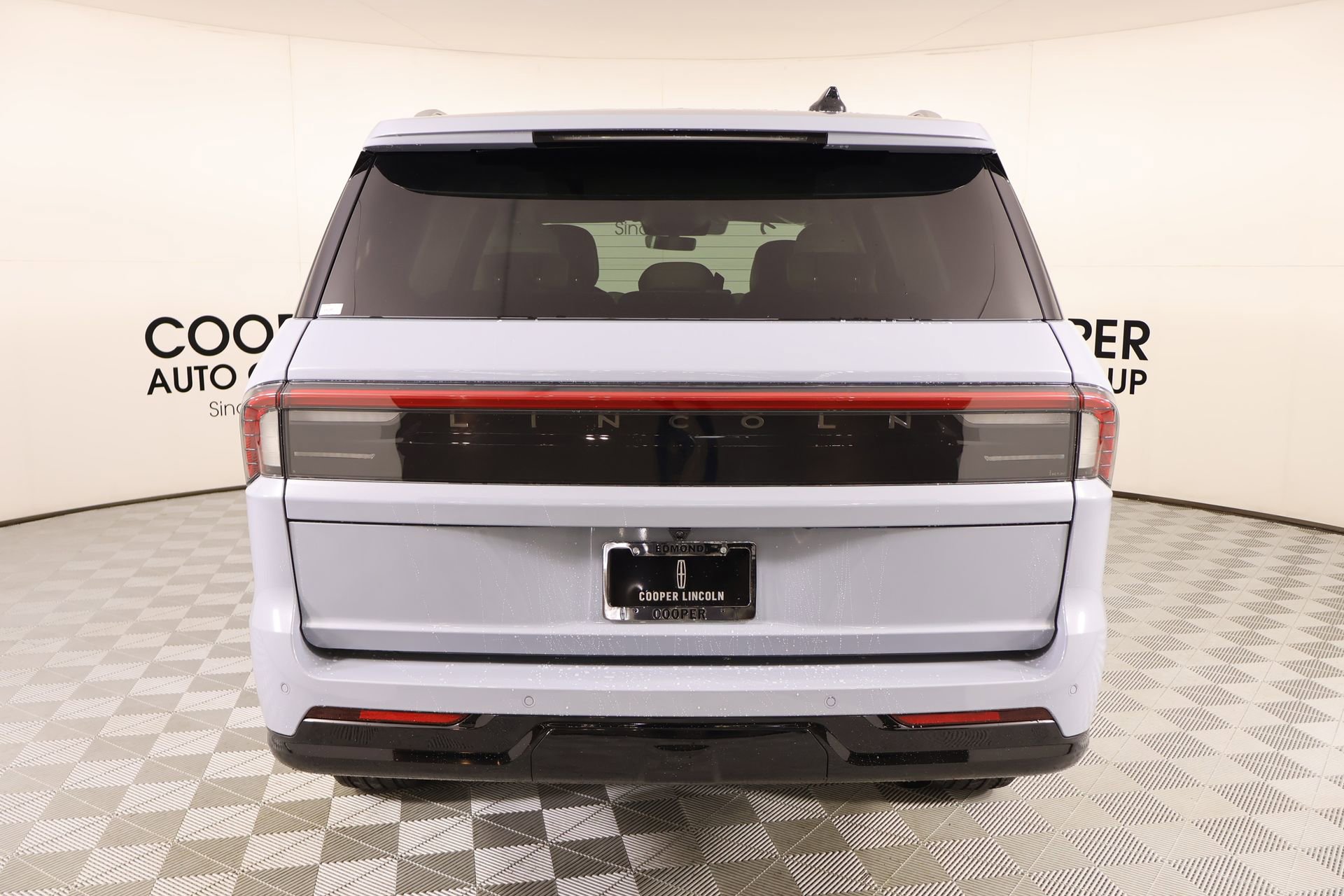 New 2026 Lincoln Navigator Premiere image 22