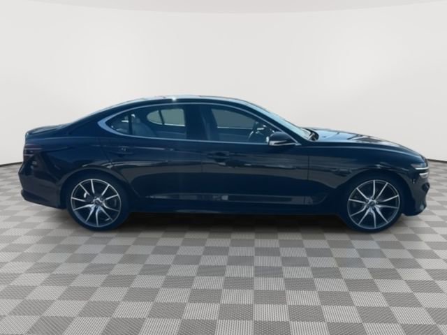 Used 2023 Genesis G70 2.0T image 7