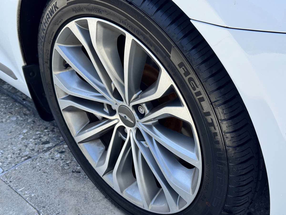 Used 2015 Hyundai Genesis 3.8 RWD image 21