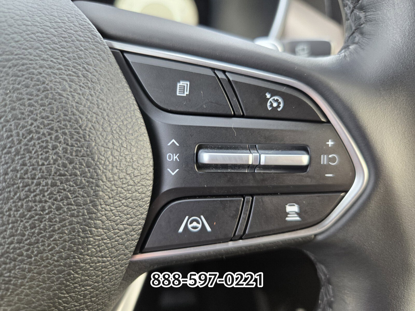 Used 2021 Hyundai Santa Fe SEL w/ Convenience Package image 27