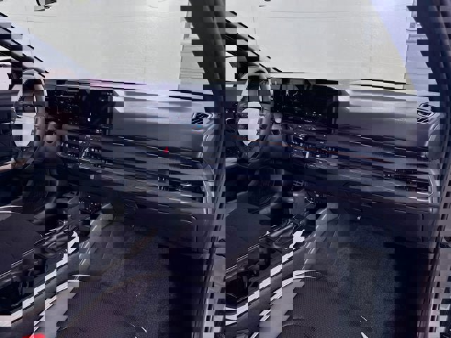 New 2025 Kia K4 GT-Line Turbo image 30