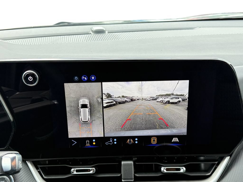 New 2027 Chevrolet Equinox LT w/ Safety and Technology Package AWD/4WD image 15
