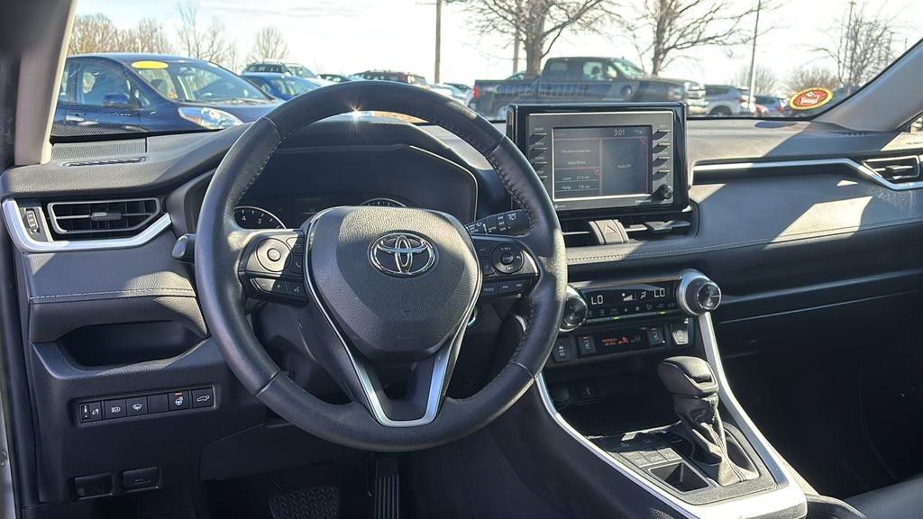 Used 2022 Toyota RAV4 XLE w/ Convenience Package AWD/4WD image 13