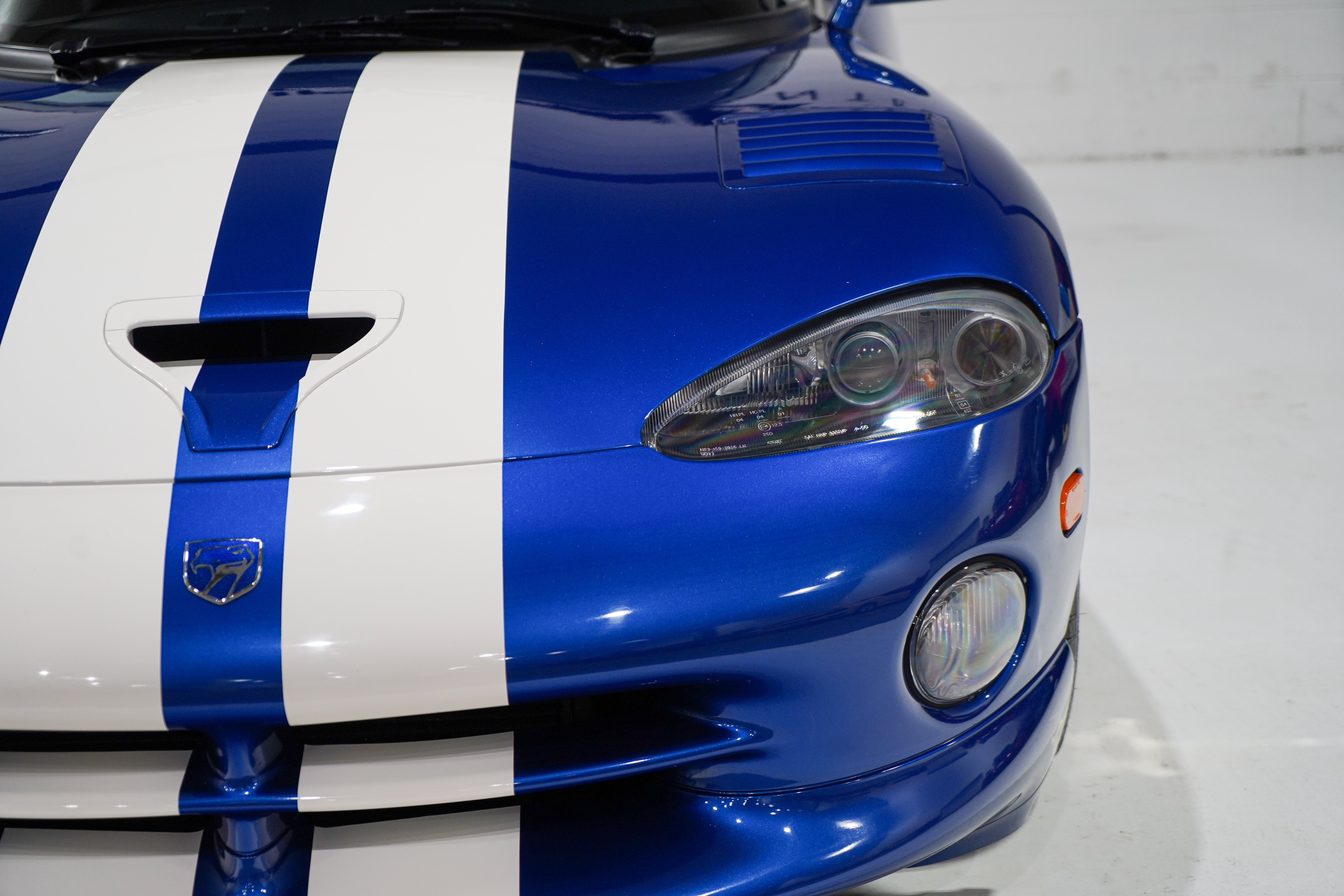 Used 1997 Dodge Viper GTS RWD image 18