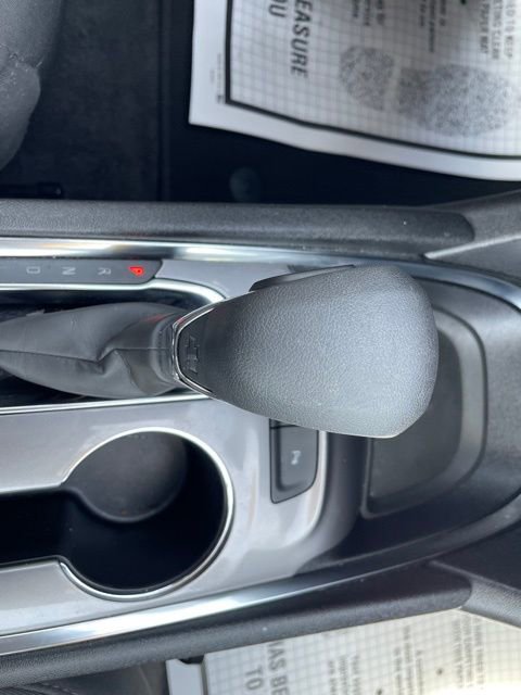 Used 2024 Chevrolet Malibu LT image 27