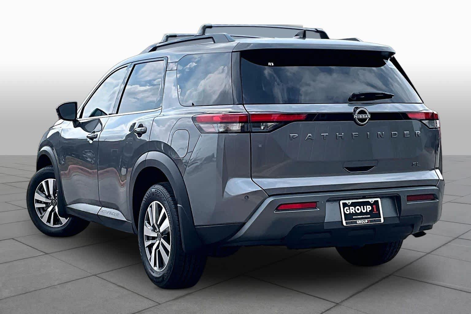 New 2026 Nissan Pathfinder SL FWD image 7
