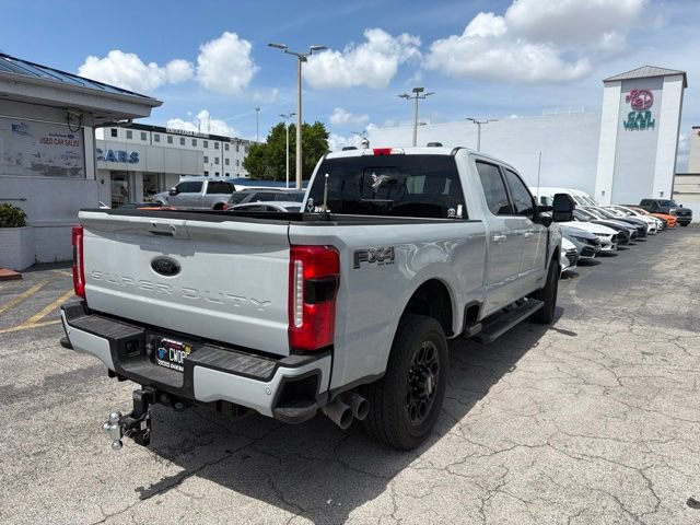 Used 2025 Ford F250 XLT w/ Black Appearance Package AWD/4WD image 4