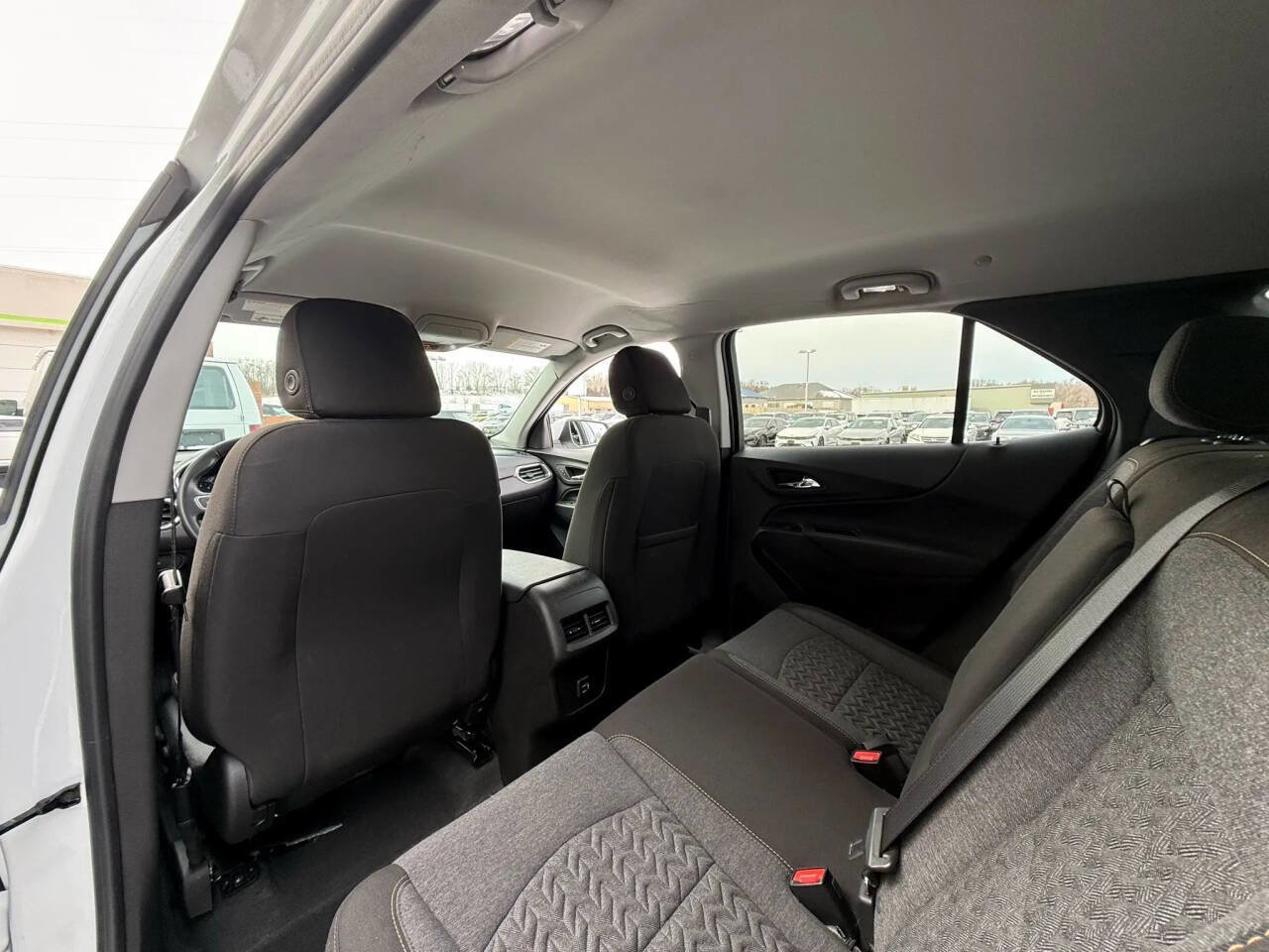 Used 2022 Chevrolet Equinox LT FWD image 16